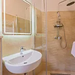 Affittacamere Yellow House With Private Parking By Adex Travel