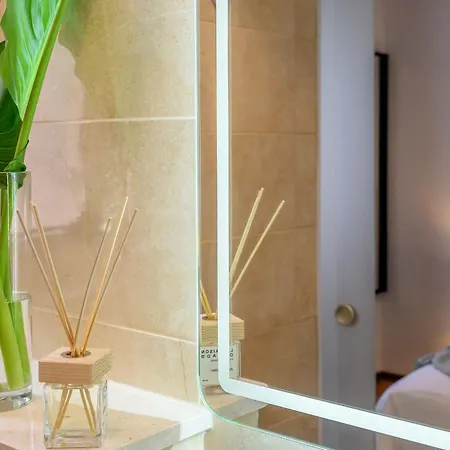 Maison d'hôtes Yellow House With Private Parking By Adex Travel
