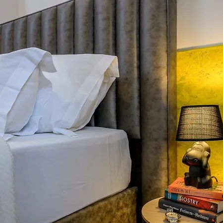 Yellow House With Private Parking Spalato